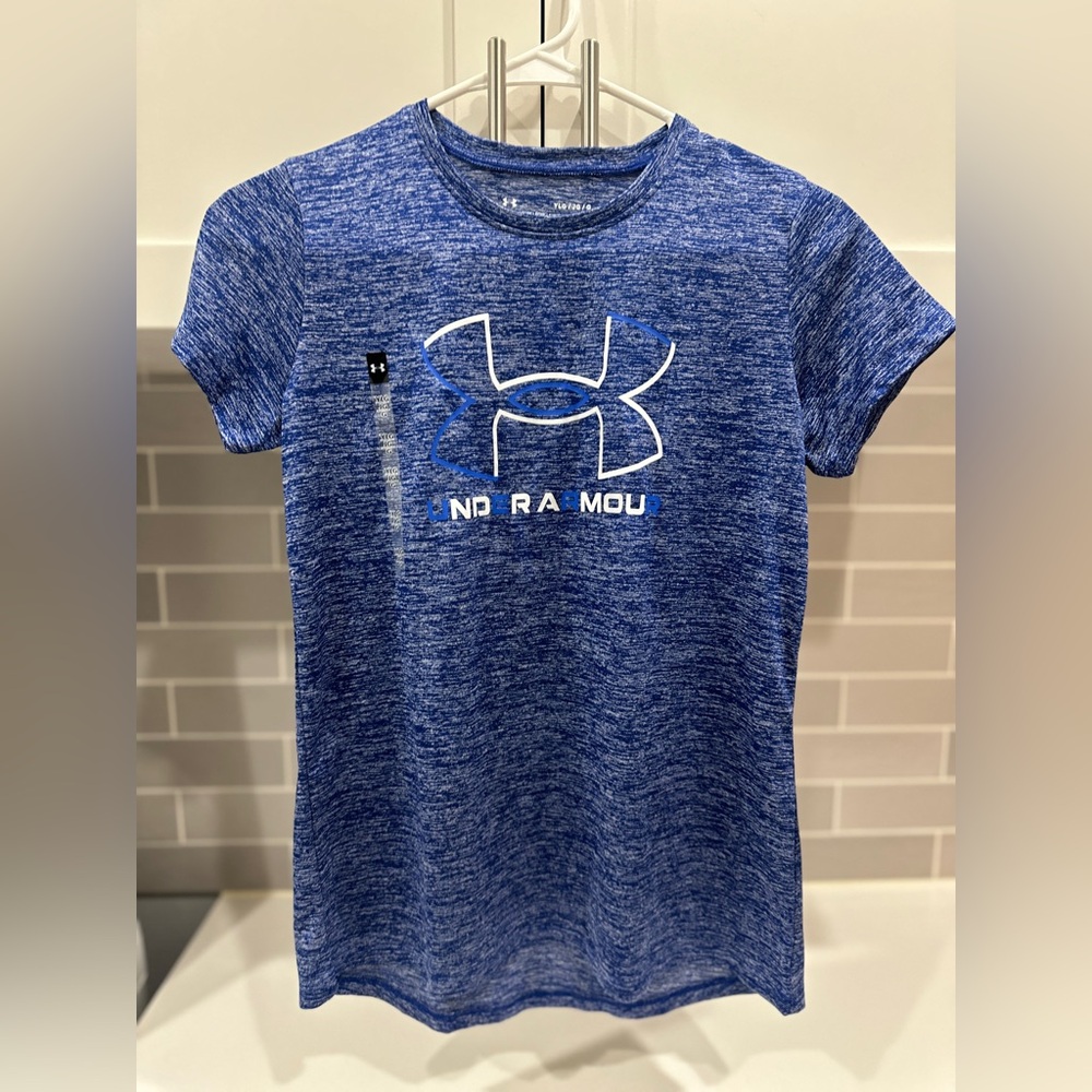 Girl's Under Armour Tshirt